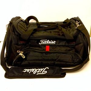 Titleist Weekend Travel Duffle Bag Shoulder Bag Red Black Carry On